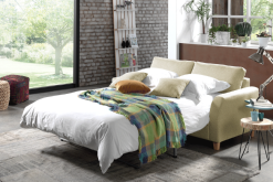 kvalitatīvs dīvāns, izvelkams