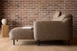 kvalitatīva auduma sofa