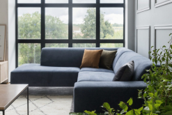 kvalitatīvs dīvāns, stūra